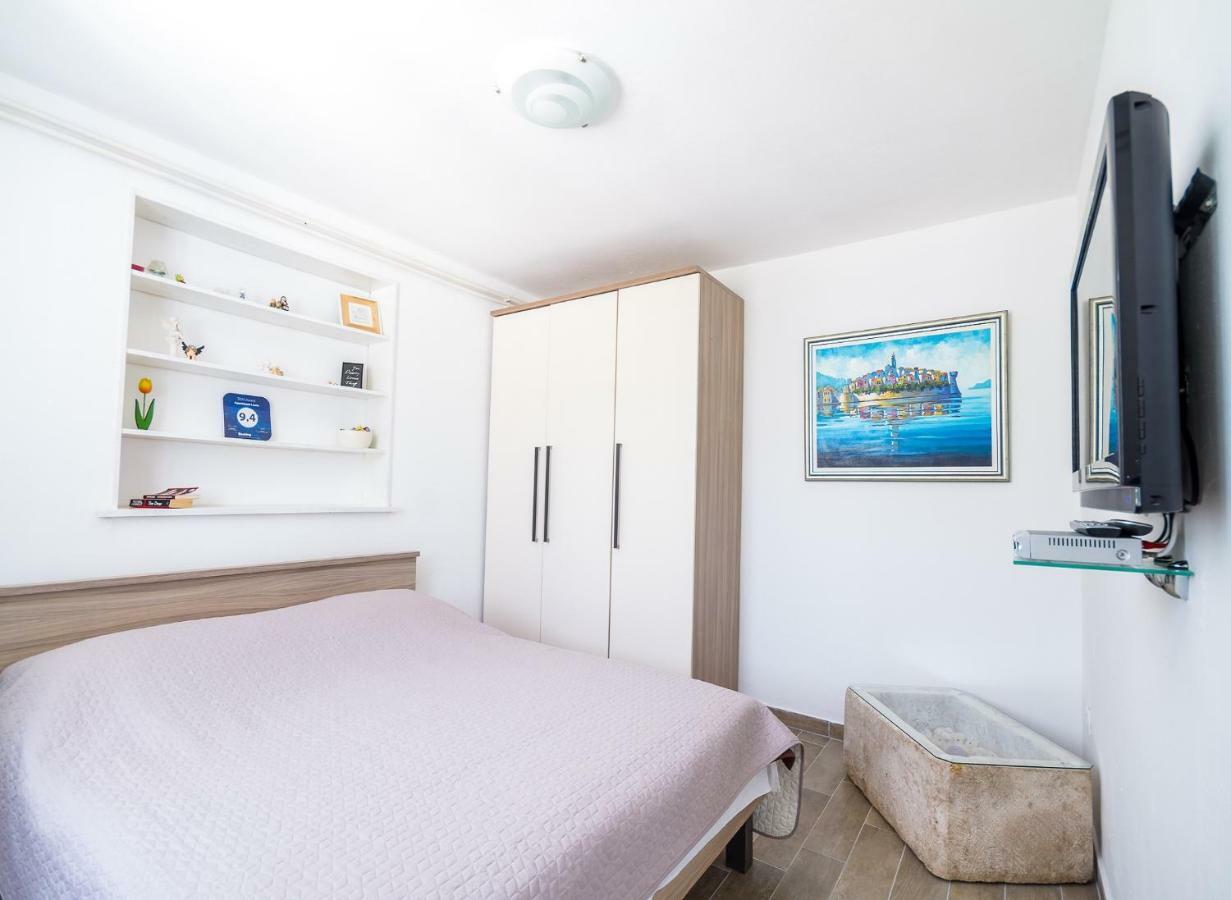 Apartments Laura Korcula Town Exterior photo